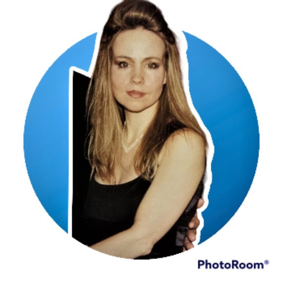 Meet Your Posher Kathryn... - Picture 3 of 3